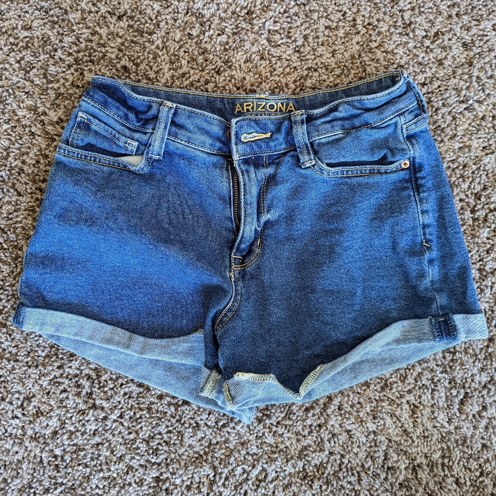 Mom jean style shorts